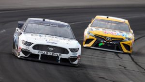 Play NASCAR Fantasy Live
