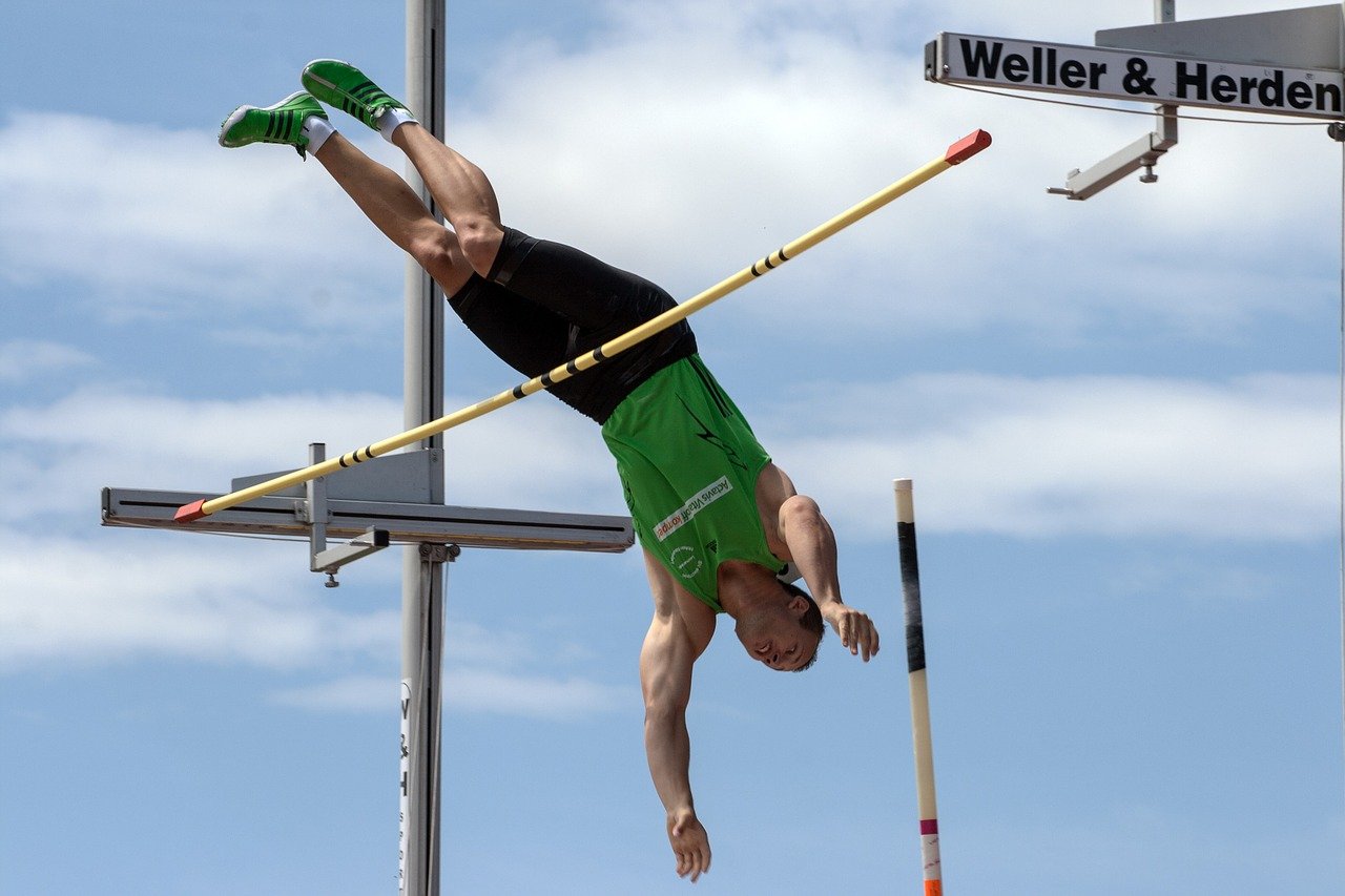 Check Out the Best Pole Vault Athletes Ever