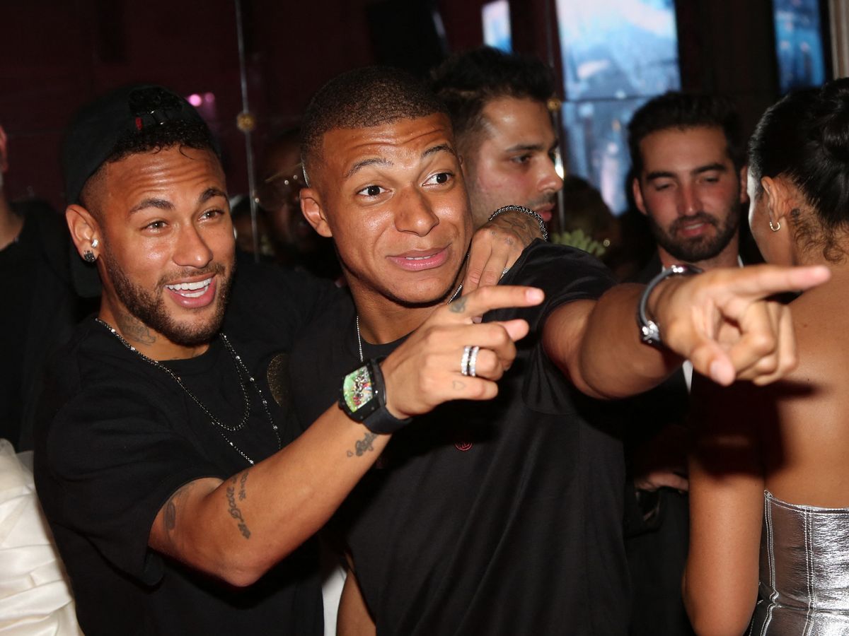 See the Secrets of Footballers' Private Parties